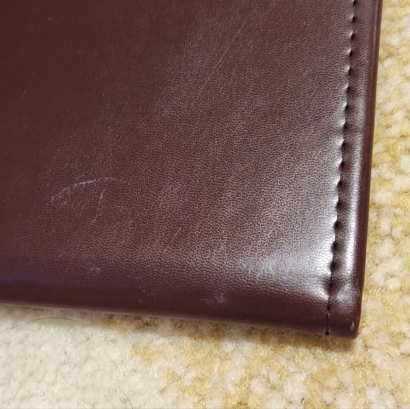 Leather SMU Padfolio - Picture 10 of 12